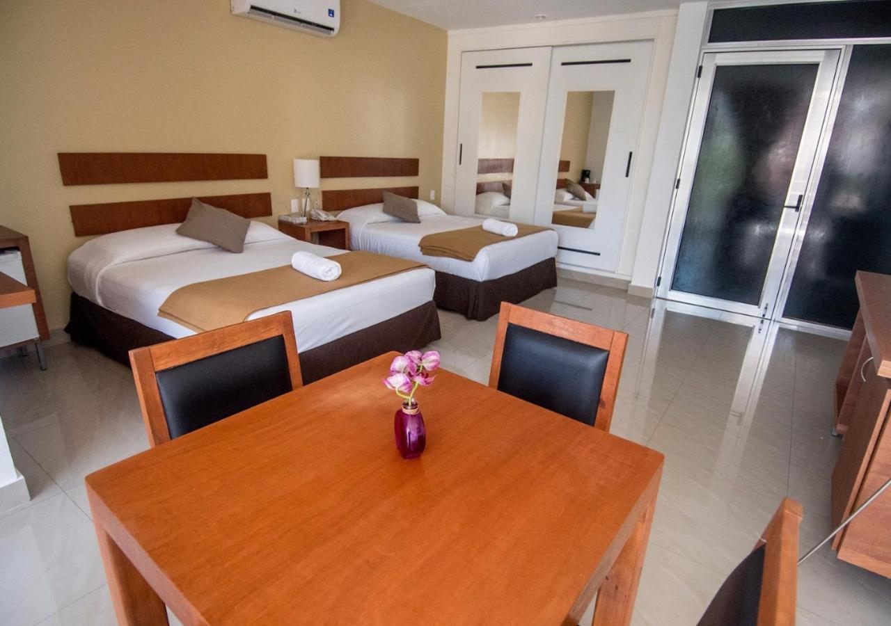 Sunrise 42 Suites By Holiday In Playa Playa del Carmen Exterior foto